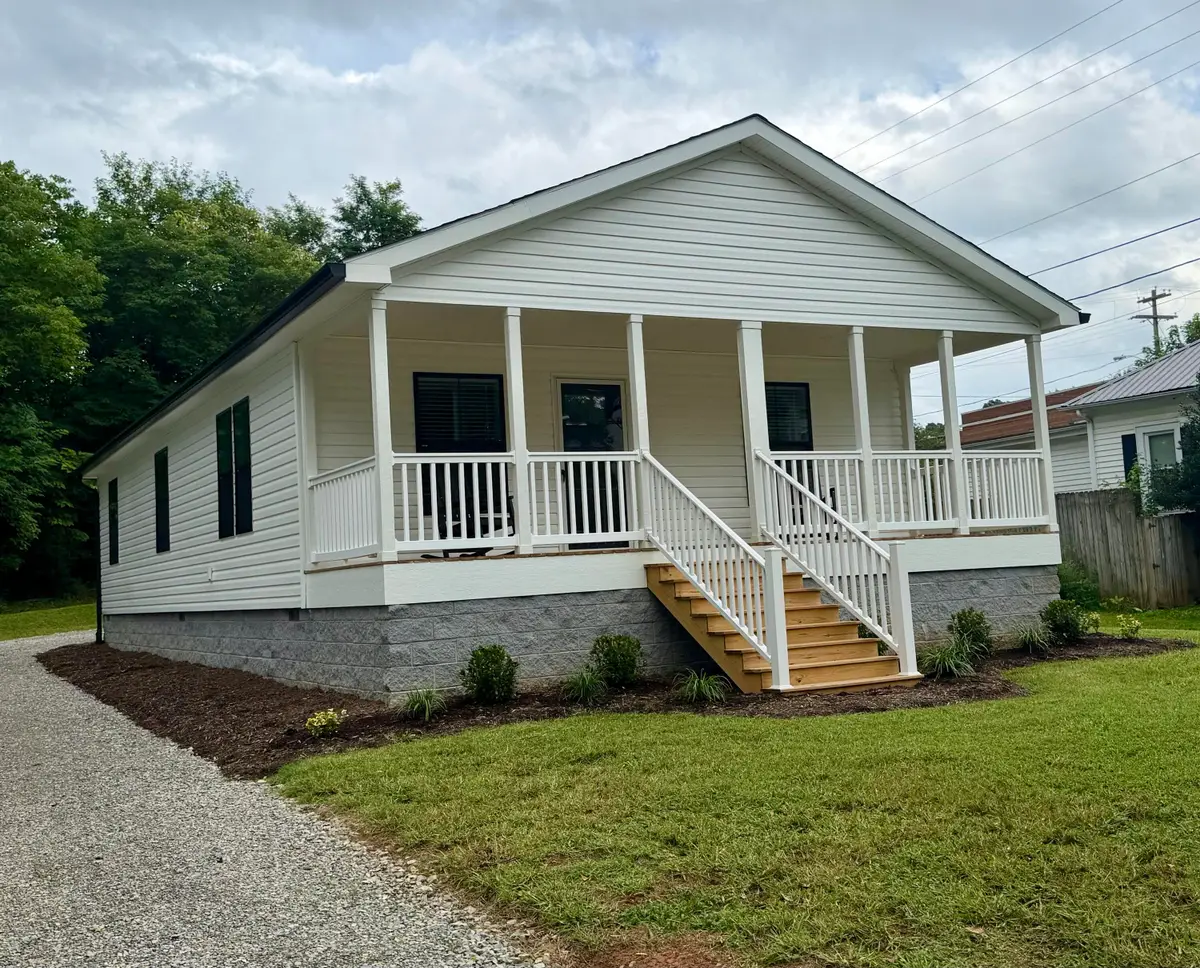 20 Spring St, Rocky Mount, VA 24151 - #1