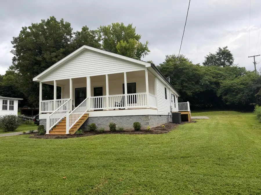 20 Spring St, Rocky Mount, VA 24151 - #3