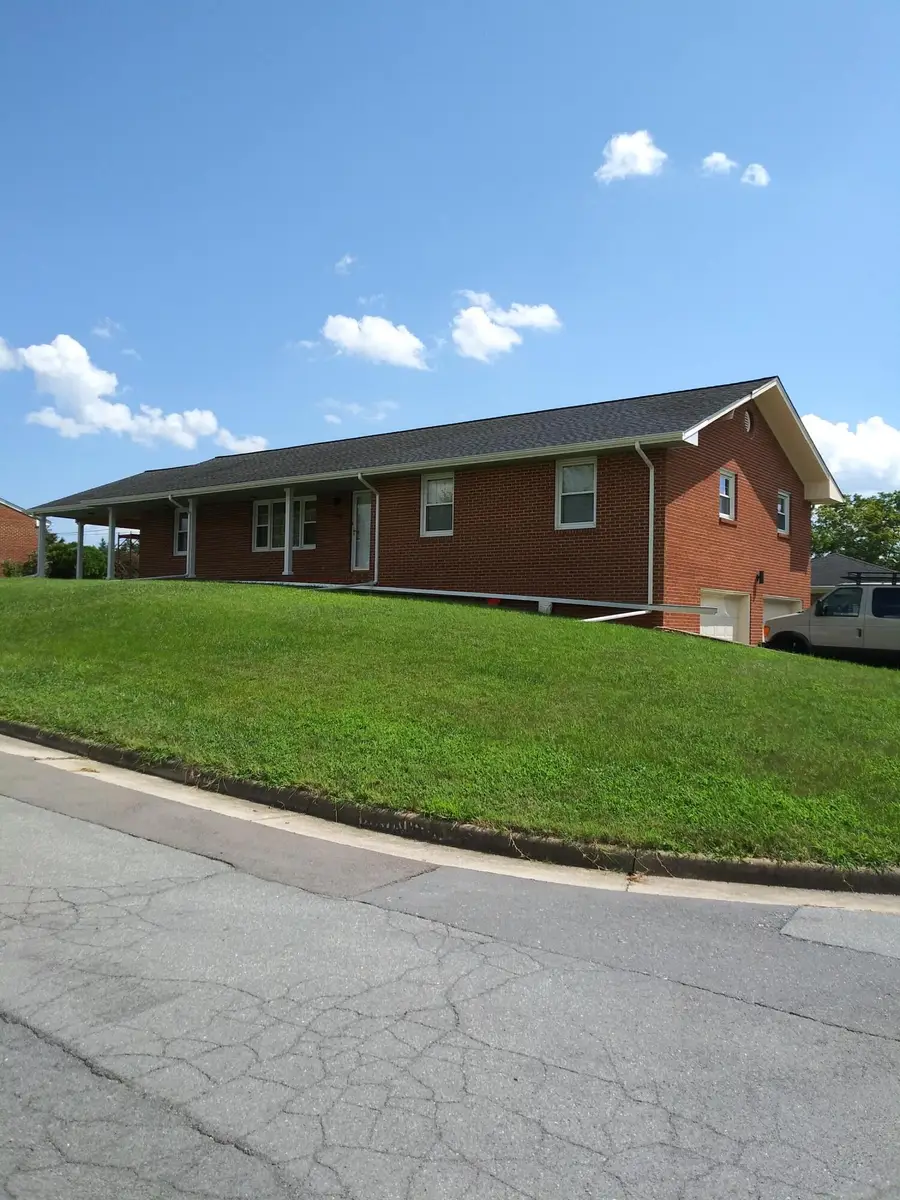 504 Bryan, Vinton, VA 24179 - #2