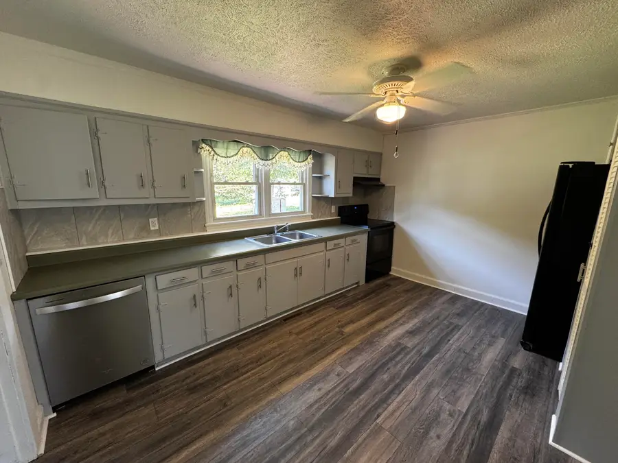 1122 Anderson, Glasgow, VA 24555 - #2