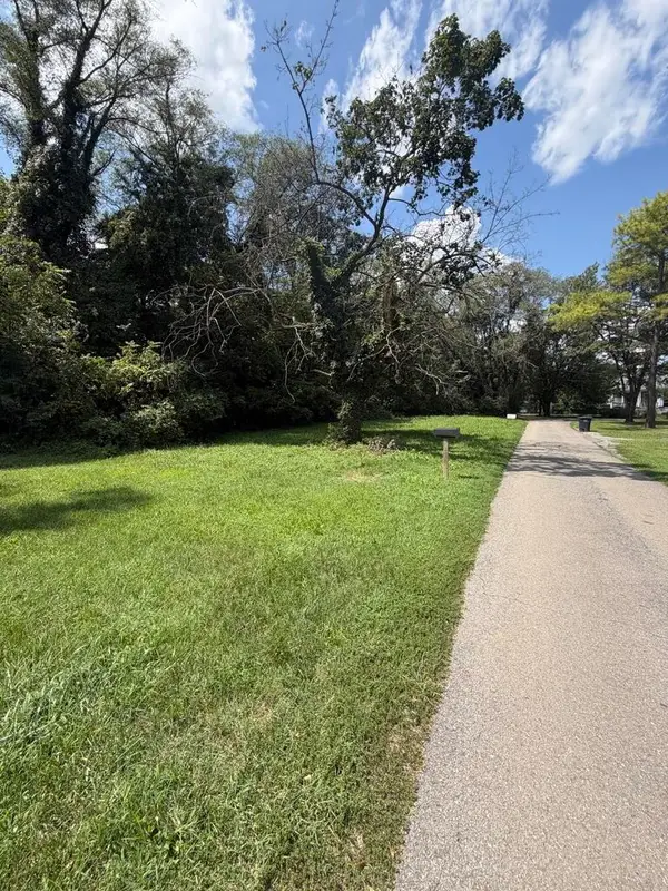 00 13 1/2 St Se, Roanoke, VA 24013