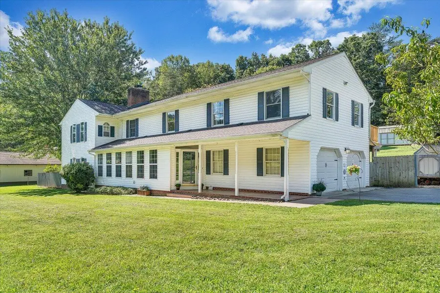 1261 Mountain Pass, Blue Ridge, VA 24064 - #2