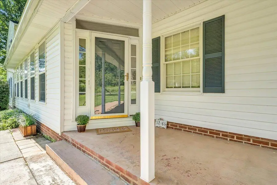 1261 Mountain Pass, Blue Ridge, VA 24064 - #3