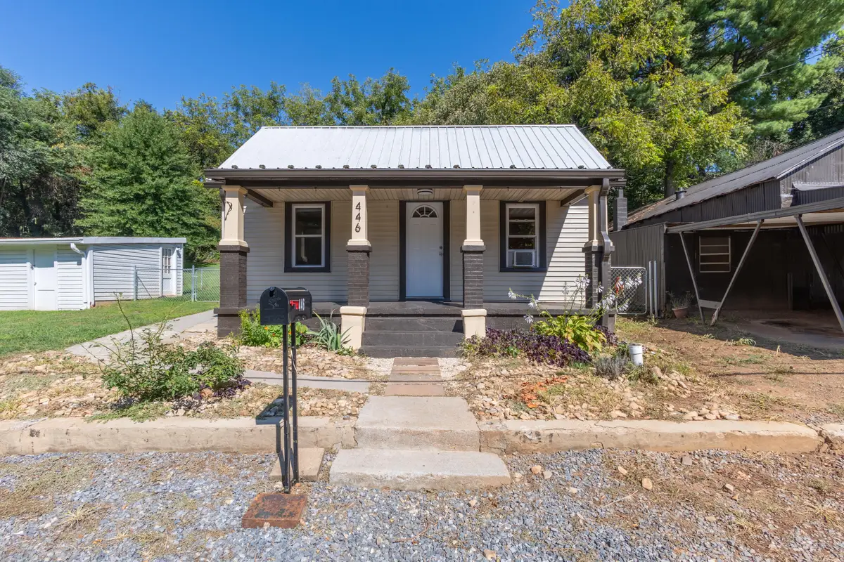 446 Tinker, Vinton, VA 24179 - #1
