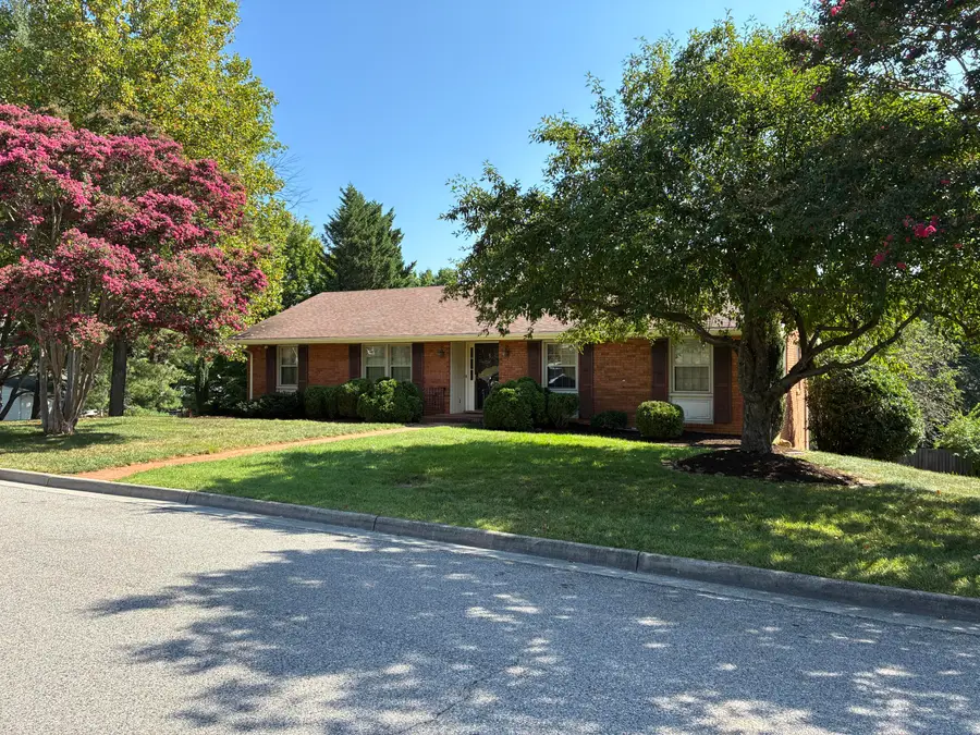 446 Howard, Salem, VA 24153 - #2