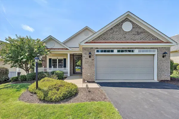 5455 Stayman Dr, Roanoke, VA 24012