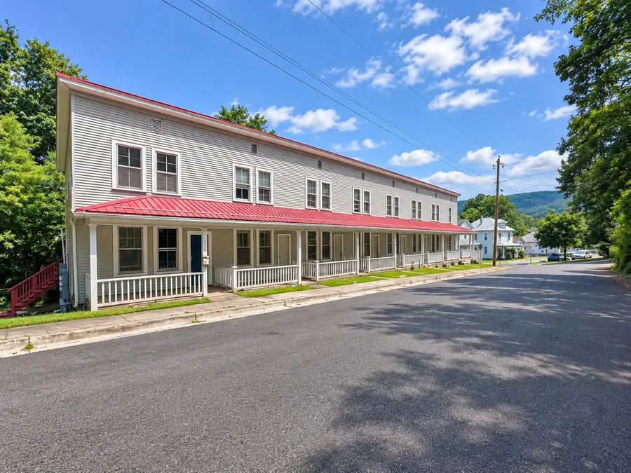 708 Brussels, Clifton Forge, VA 24422 - #2