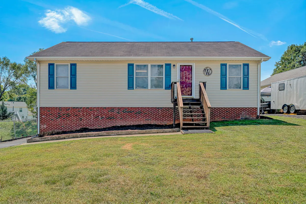 905 Stokes, Roanoke, VA 24019 - #1