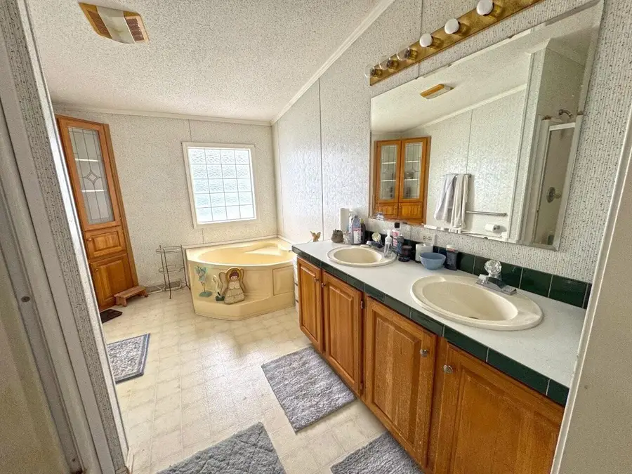 259 Scruggs, Moneta, VA 24121 - #3