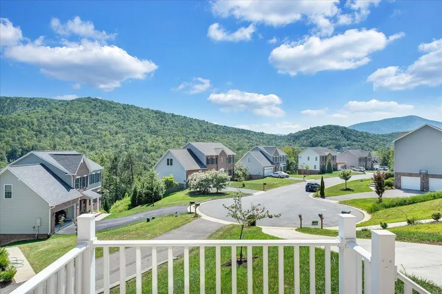 4290 Campbell View, Roanoke, VA 24018 - #3