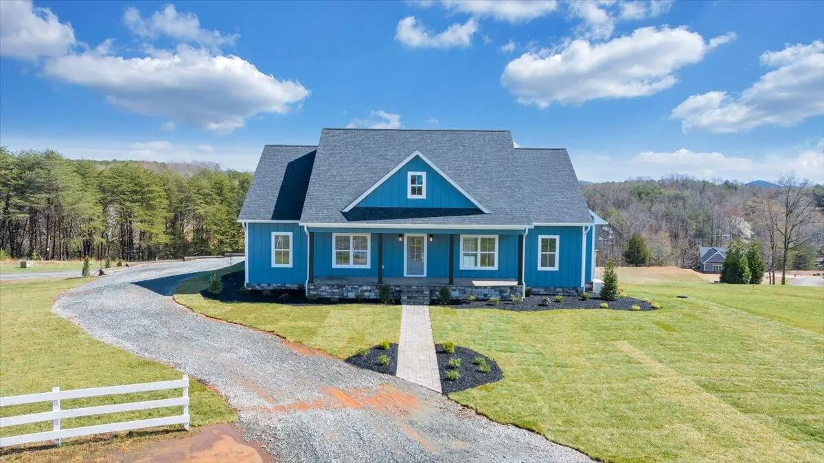 27 Smokehouse, Moneta, VA 24121 - #1