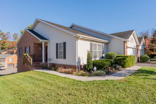 1005 Edwards, Blacksburg, VA 24060