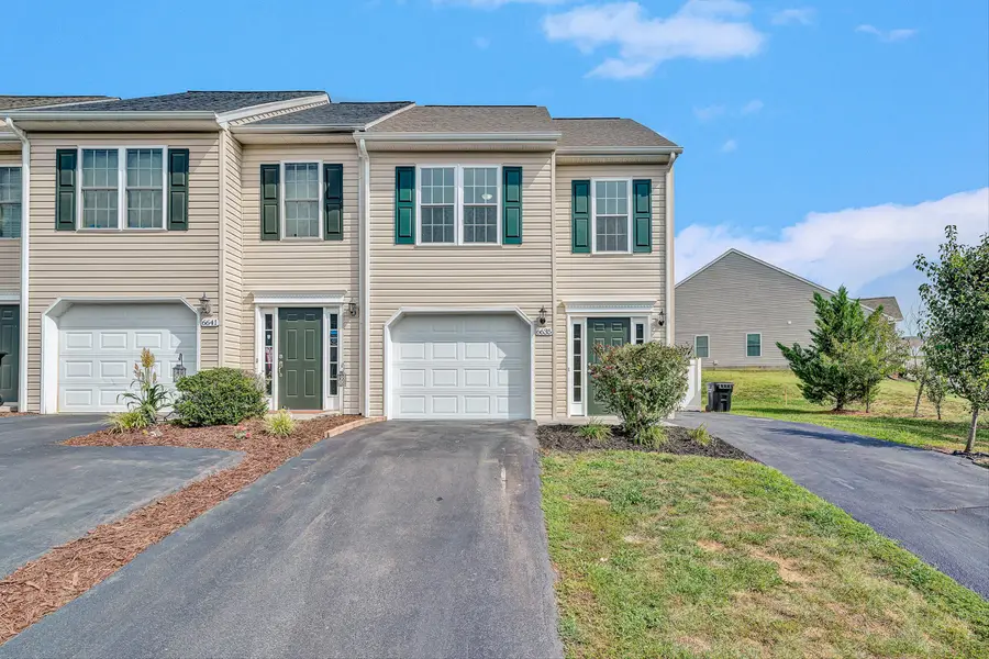 6635 Village Green, Roanoke, VA 24019 - #2