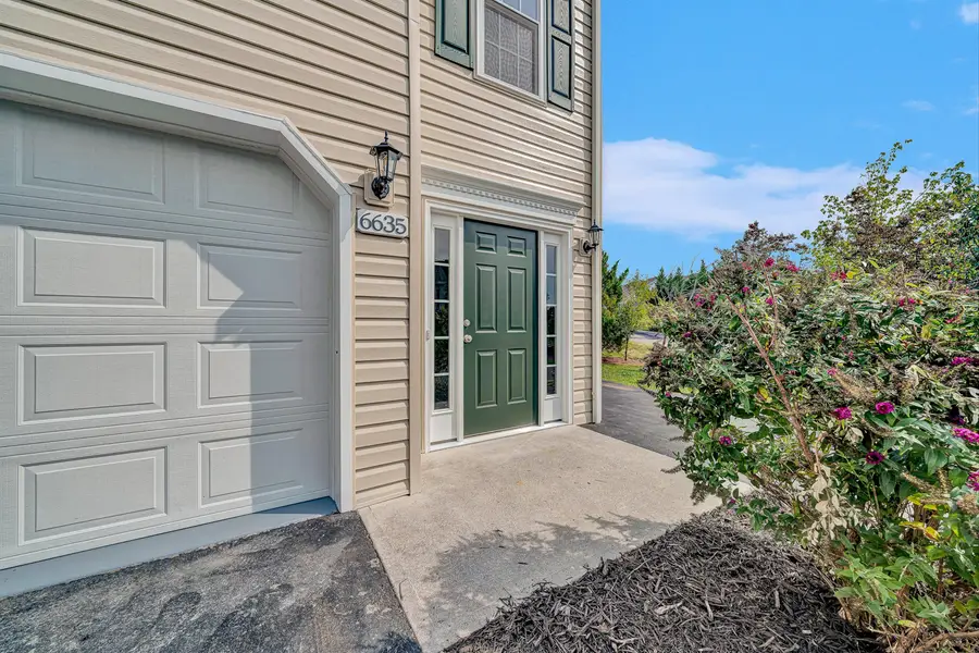 6635 Village Green, Roanoke, VA 24019 - #3