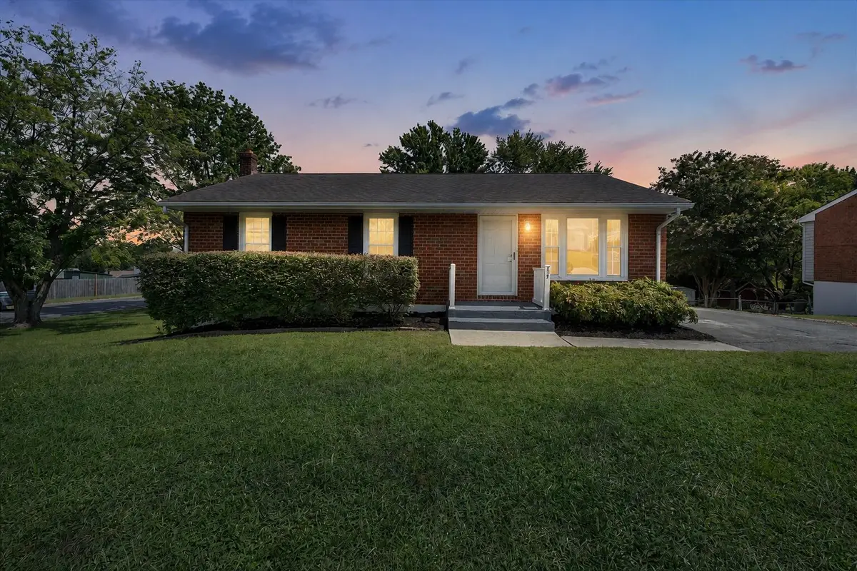 207 Hillview, Roanoke, VA 24019 - #1