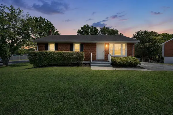 207 Hillview Dr, Roanoke, VA 24019