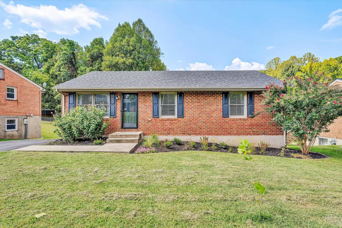 2720 Tulip, Vinton, VA 24179 - #1