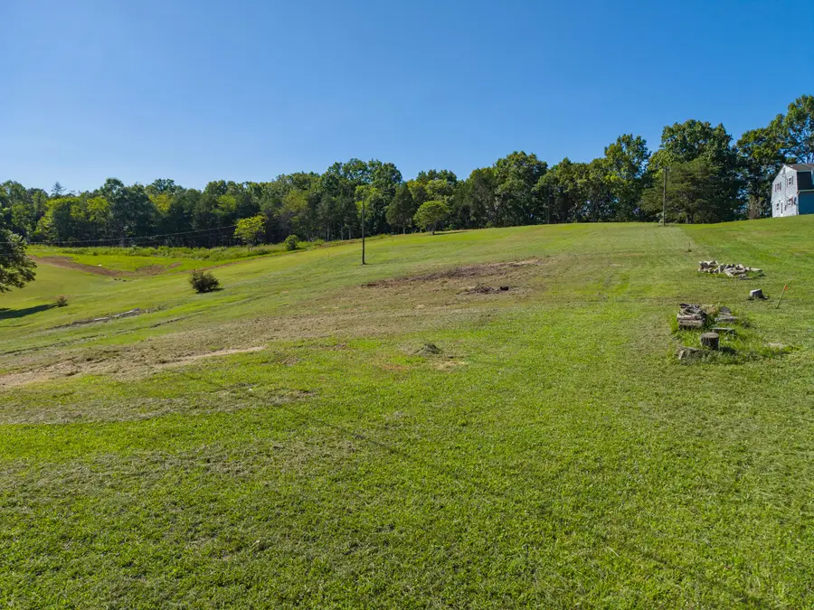 2057 Davis Run, Buchanan, VA 24066 - #2