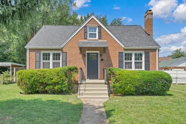 2518 Ravenwood Ave Nw, Roanoke, VA 24012