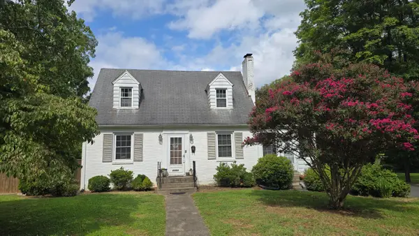 2201 Dogwood, Roanoke, VA 24015