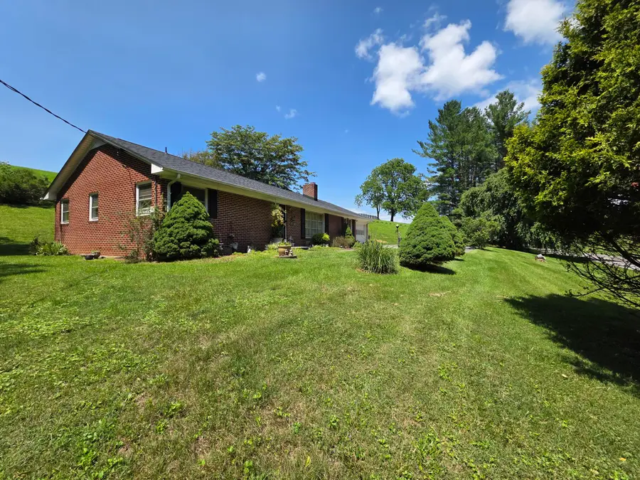 1377 Floyd Hwy, Floyd, VA 24091 - #3