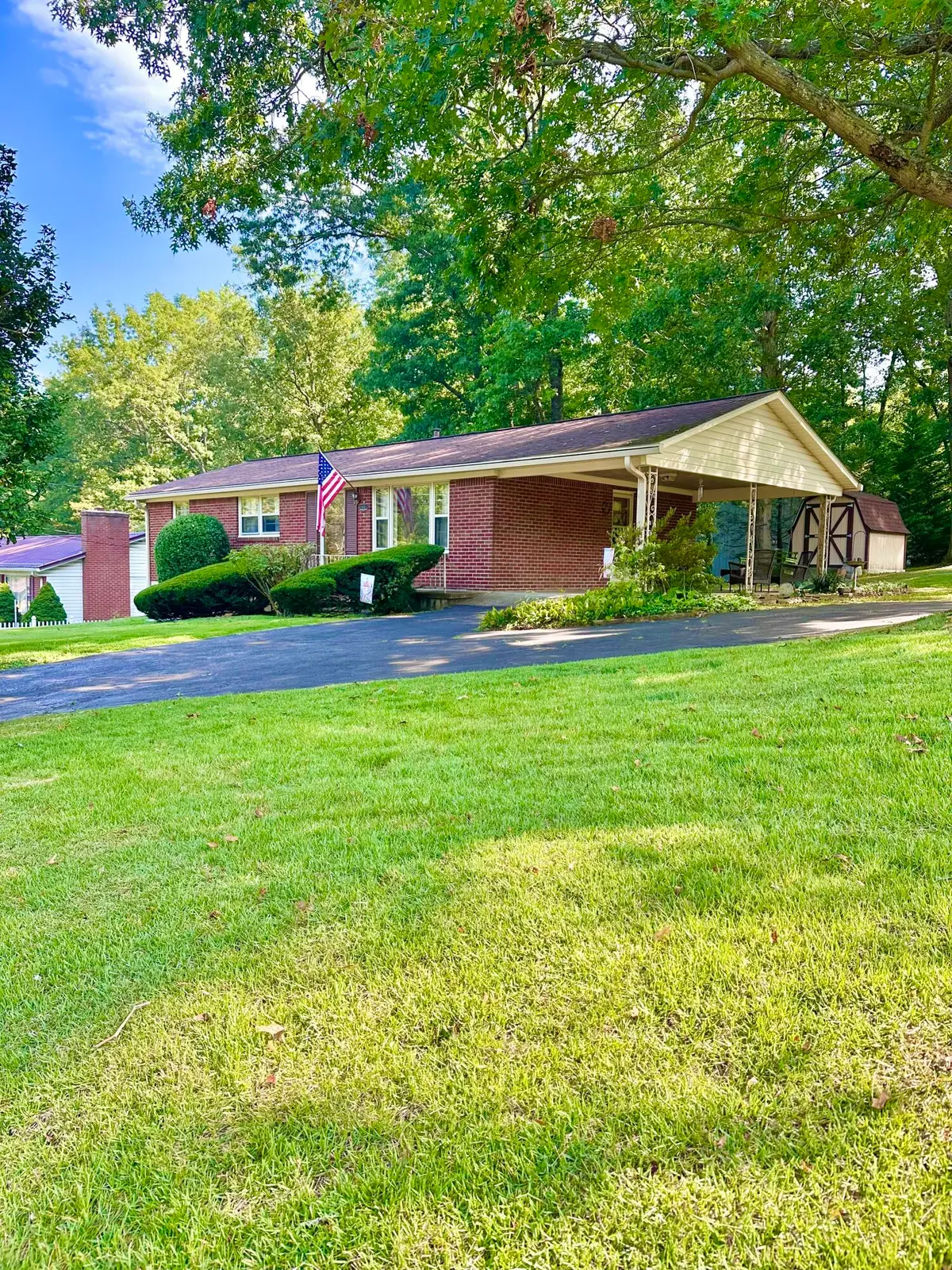 1905 Oakwood, Clifton Forge, VA 24422 - #1