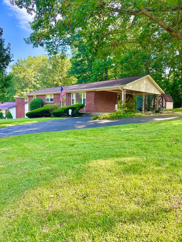 1905 Oakwood, Clifton Forge, VA 24422