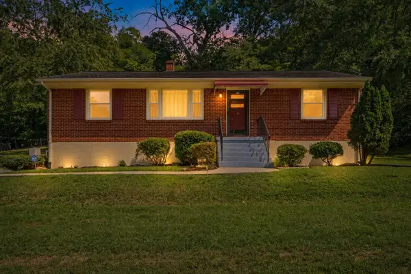 3326 Manassas, Roanoke, VA 24018