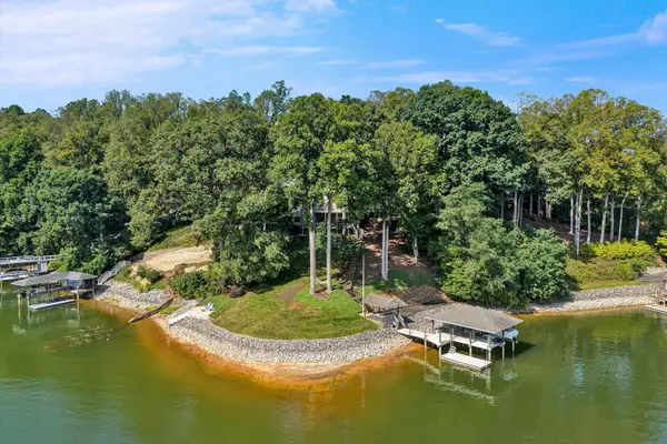 320 Halespoint, Moneta, VA 24121