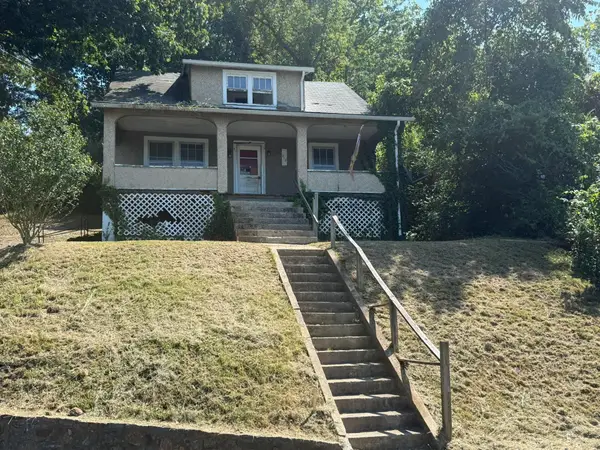 218 E Mallow, Covington, VA 24426