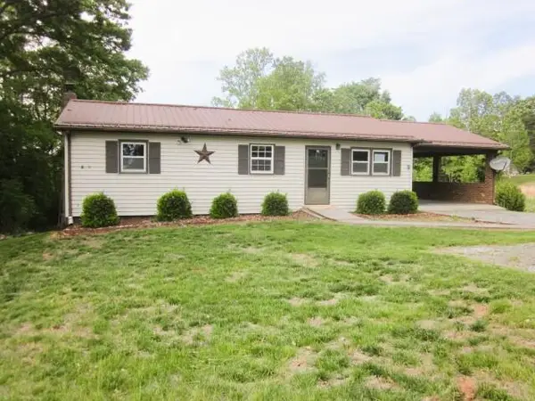 2765 Hatchett Rd, Penhook, VA 24137