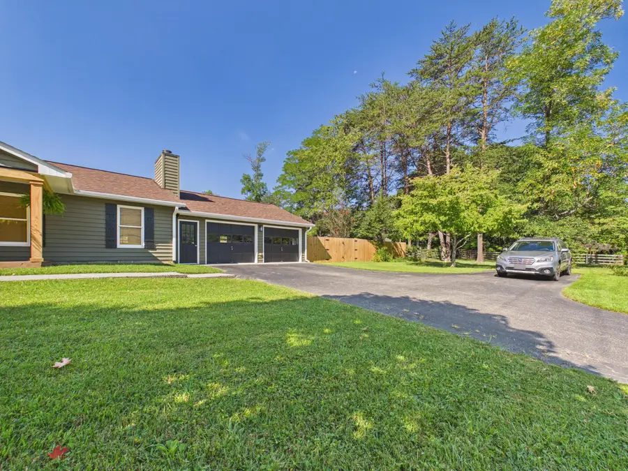 3458 Bradshaw, Salem, VA 24153 - #3