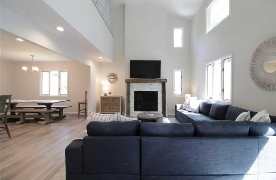105 Breeze Haven, Huddleston, VA 24104 - #3