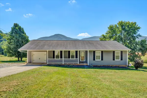 6180 Poage Valley, Roanoke, VA 24018