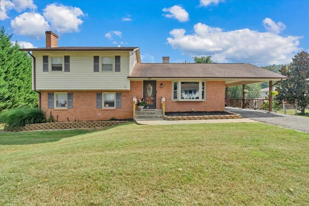 5402 Green Meadow, Roanoke, VA 24018 - #1