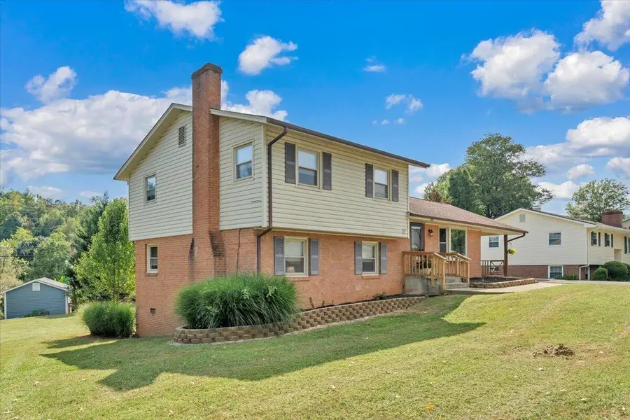 5402 Green Meadow, Roanoke, VA 24018 - #3