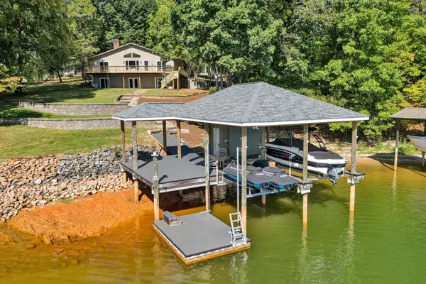3388 Lakewood Forest, Moneta, VA 24121