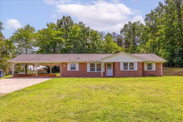 1050 Longview, Bassett, VA 24055