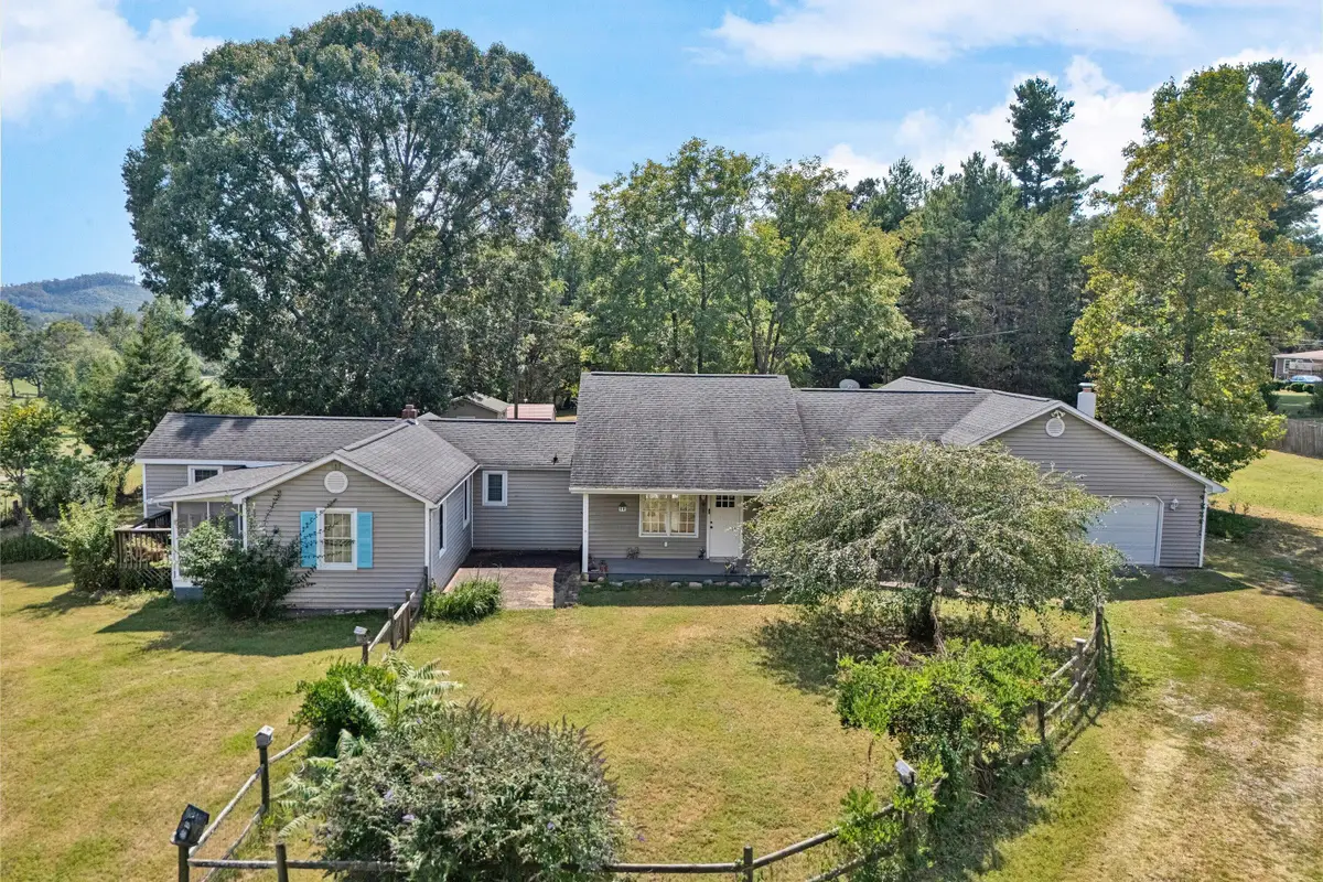 10440 Stewartsville, Vinton, VA 24179 - #1
