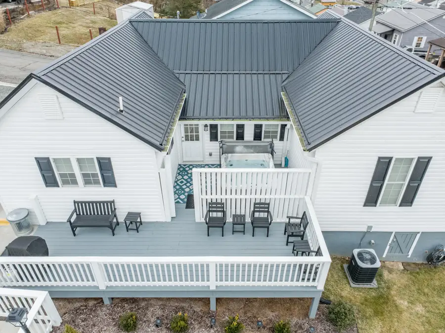 305 Grayson, Fries, VA 24330 - #3