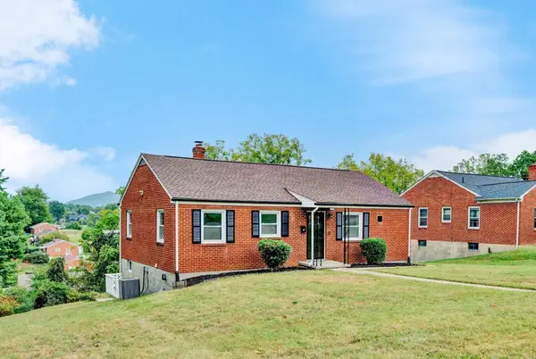 2811 Ordway, Roanoke, VA 24017