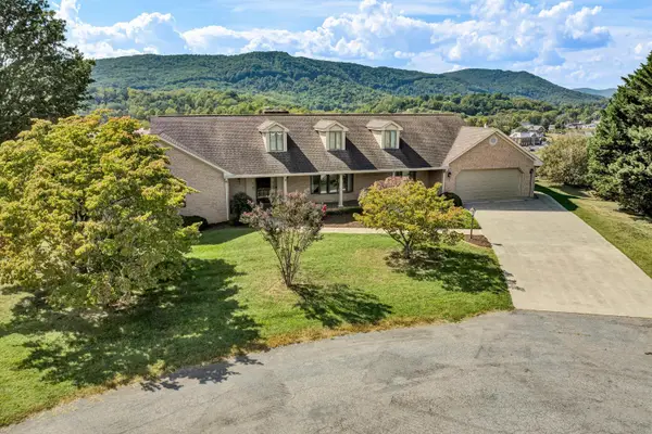 3 Aspen, Daleville, VA 24083