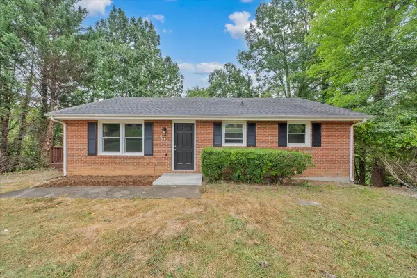 919 Glenn Ridge, Roanoke, VA 24017