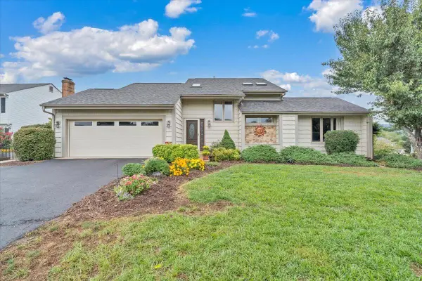 5547 Winesap, Roanoke, VA 24019