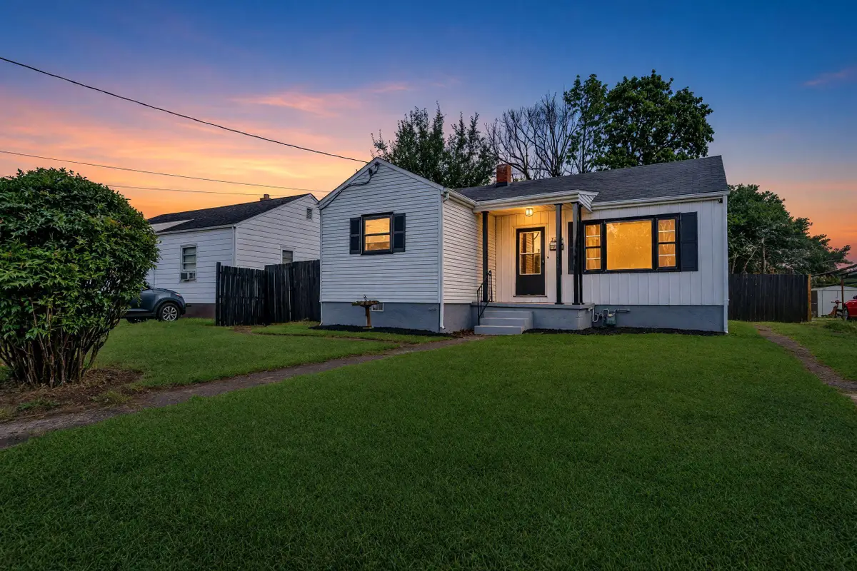 3219 Yardley, Roanoke, VA 24012 - #1