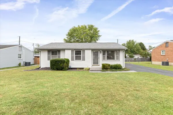 913 Dominion, Salem, VA 24153