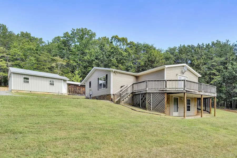 4157 Old Firetrail, Huddleston, VA 24104 - #3