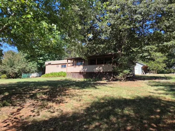26 Bluewater, Moneta, VA 24121