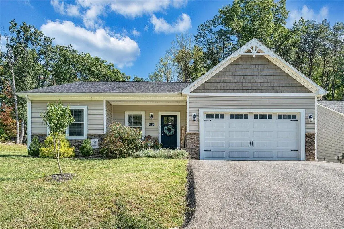 4269 Daugherty, Salem, VA 24153 - #1