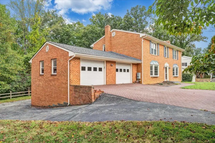 3327 Hollyfield, Roanoke, VA 24018 - #2